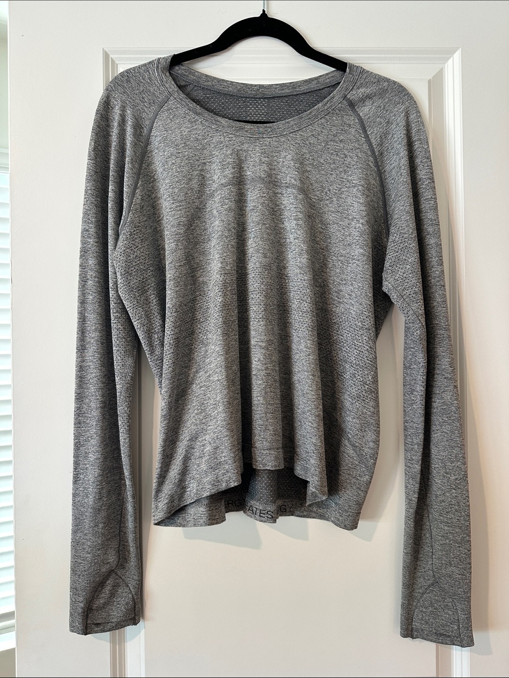 lululemon athletica Heathered Grey Long Sleeve Workout Top